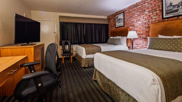 Best Western Pine Tree Motel image 18
