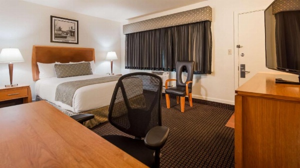 Best Western Pine Tree Motel image 27